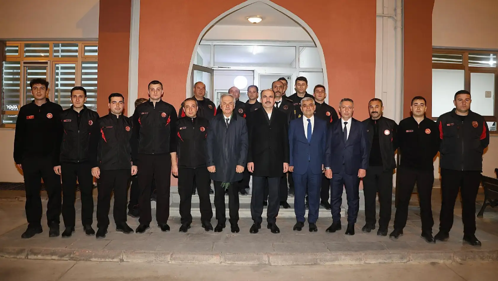 Başkan Altay, iftar sonrası belediyede çalışanlarla buluştu