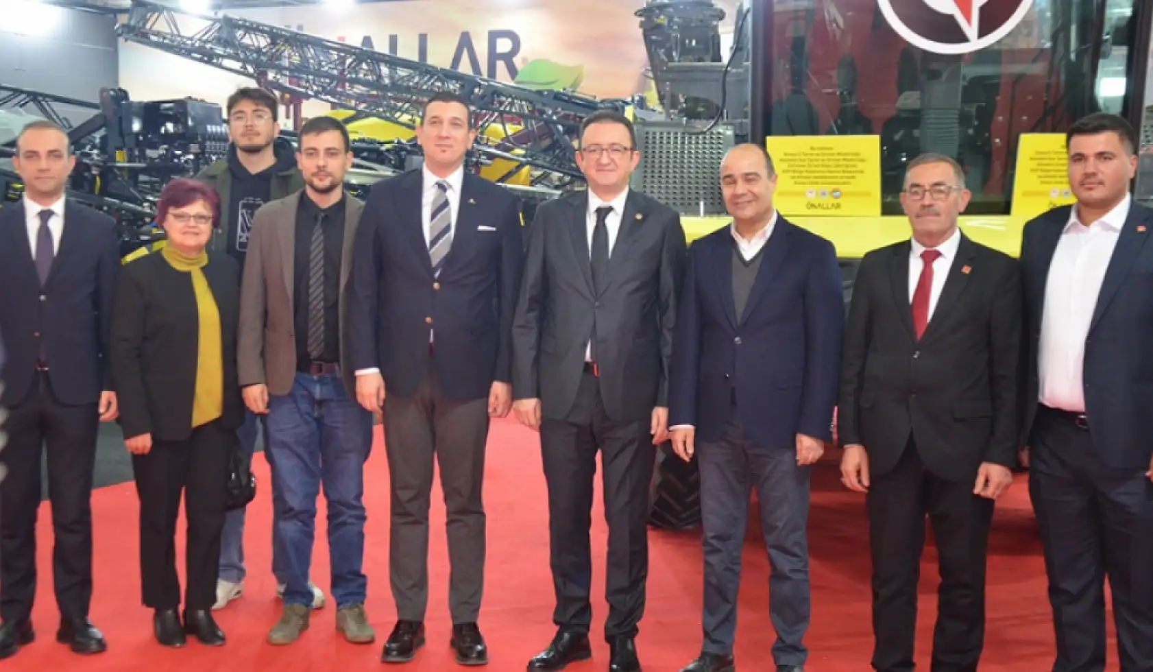 Vekil Bektaş Konya'daki tarım fuarında üreticinin sorunlarını dinledi