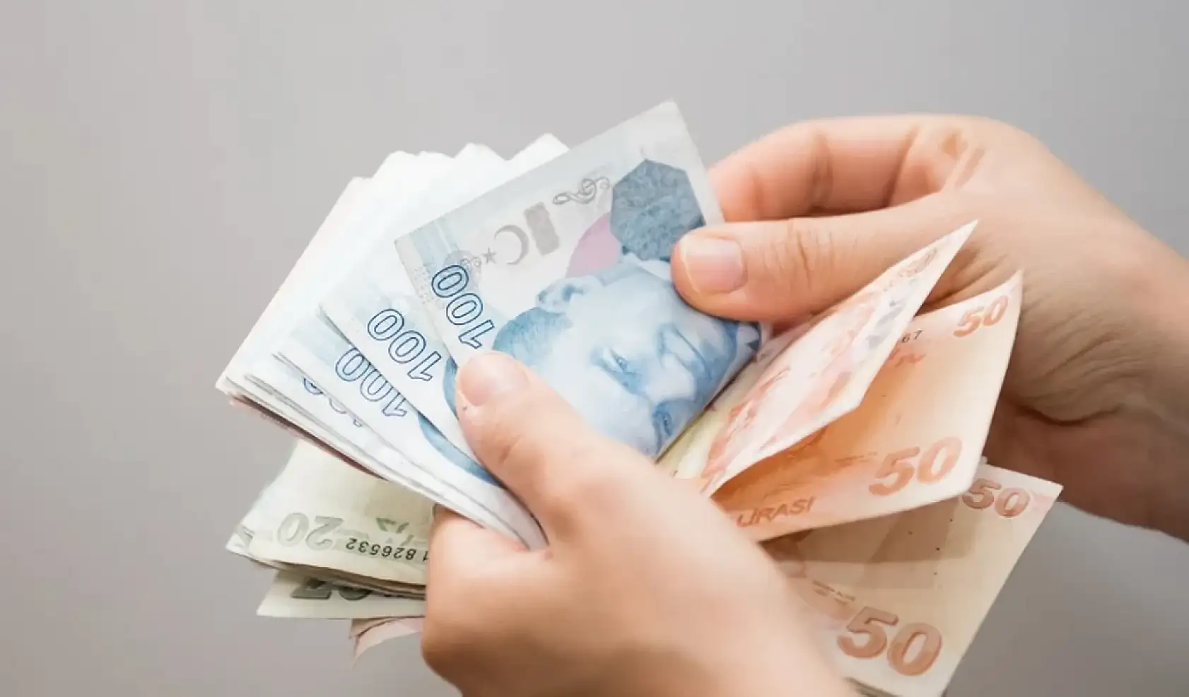 Binlerce kişinin emekliliği iptal! Uzman isimden çalışanlara kritik uyarı! Bunu yapan yandı…