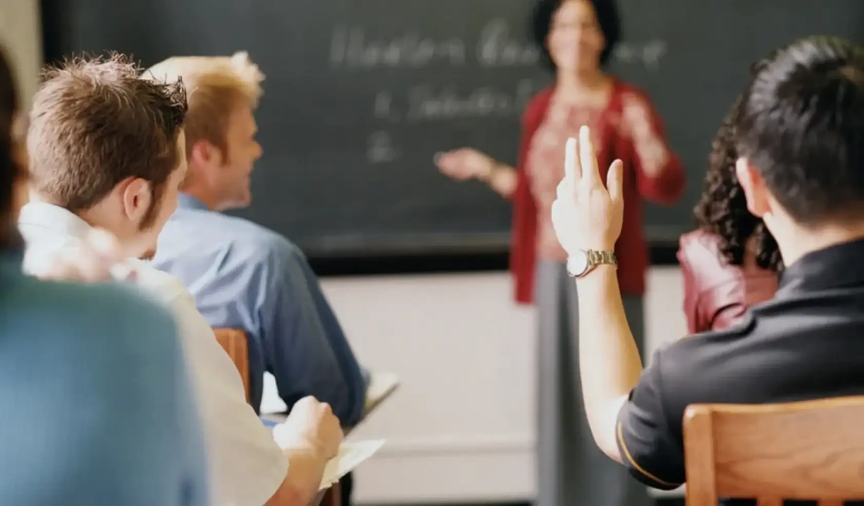 Üniversite öğrencileri dikkat! Bu kurumlar burs veriyor…