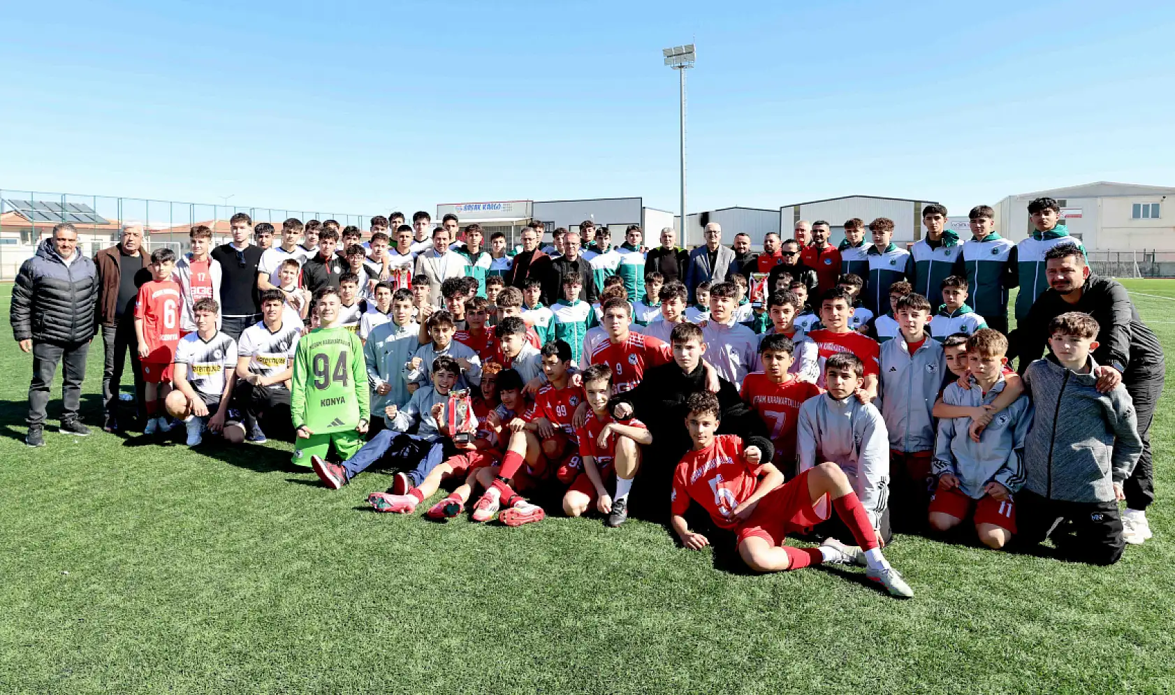 Konya'dan Türkiye sahasına: Karataylı U16 futbolcular şampiyonluk sevincini yaşadı