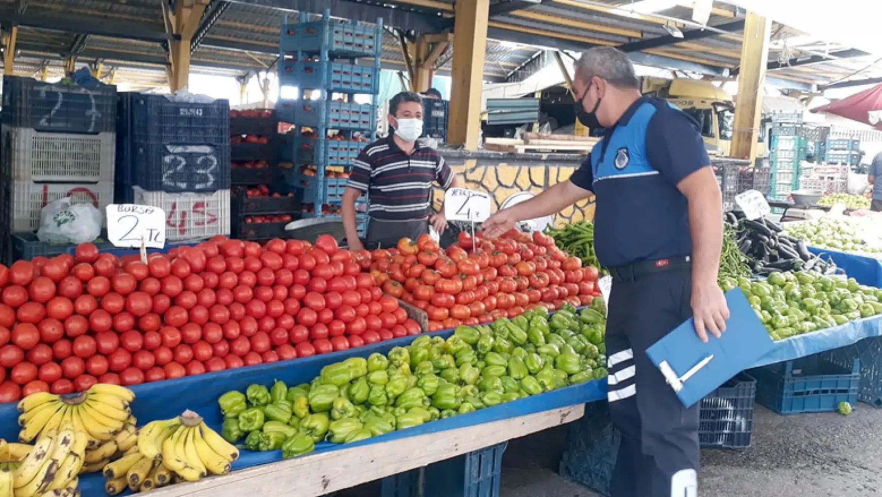 Seydişehir'de zabıta ekipleri pazar denetimlerini sürdürüyor