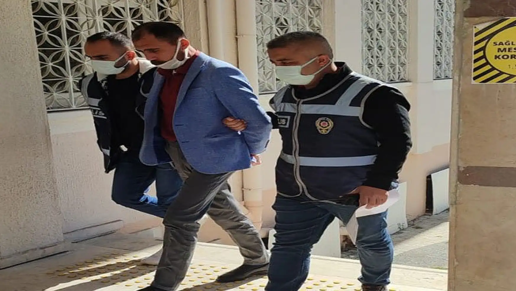 Konya'da sahte kimlikli şahısta uyuşturucu hap ele geçirildi