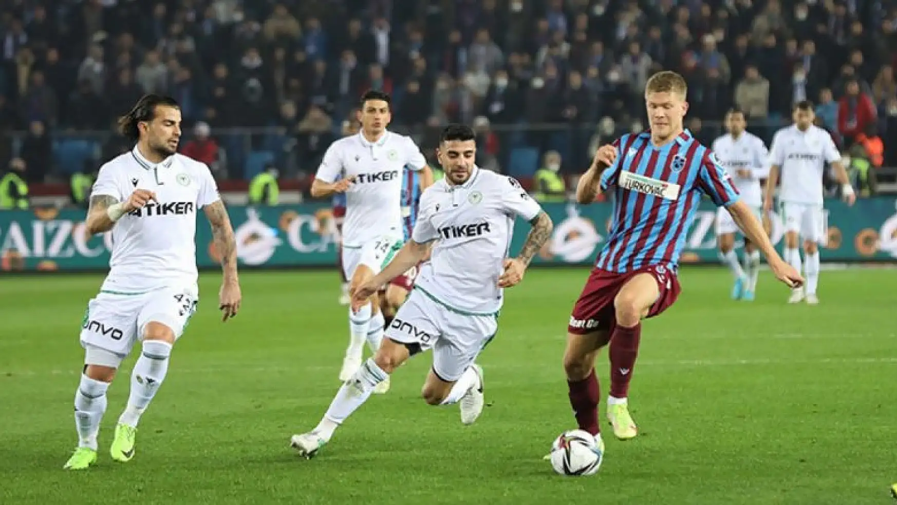 Konyaspor- Trabzonspor maçında bir taraftar hayatını kaybetti