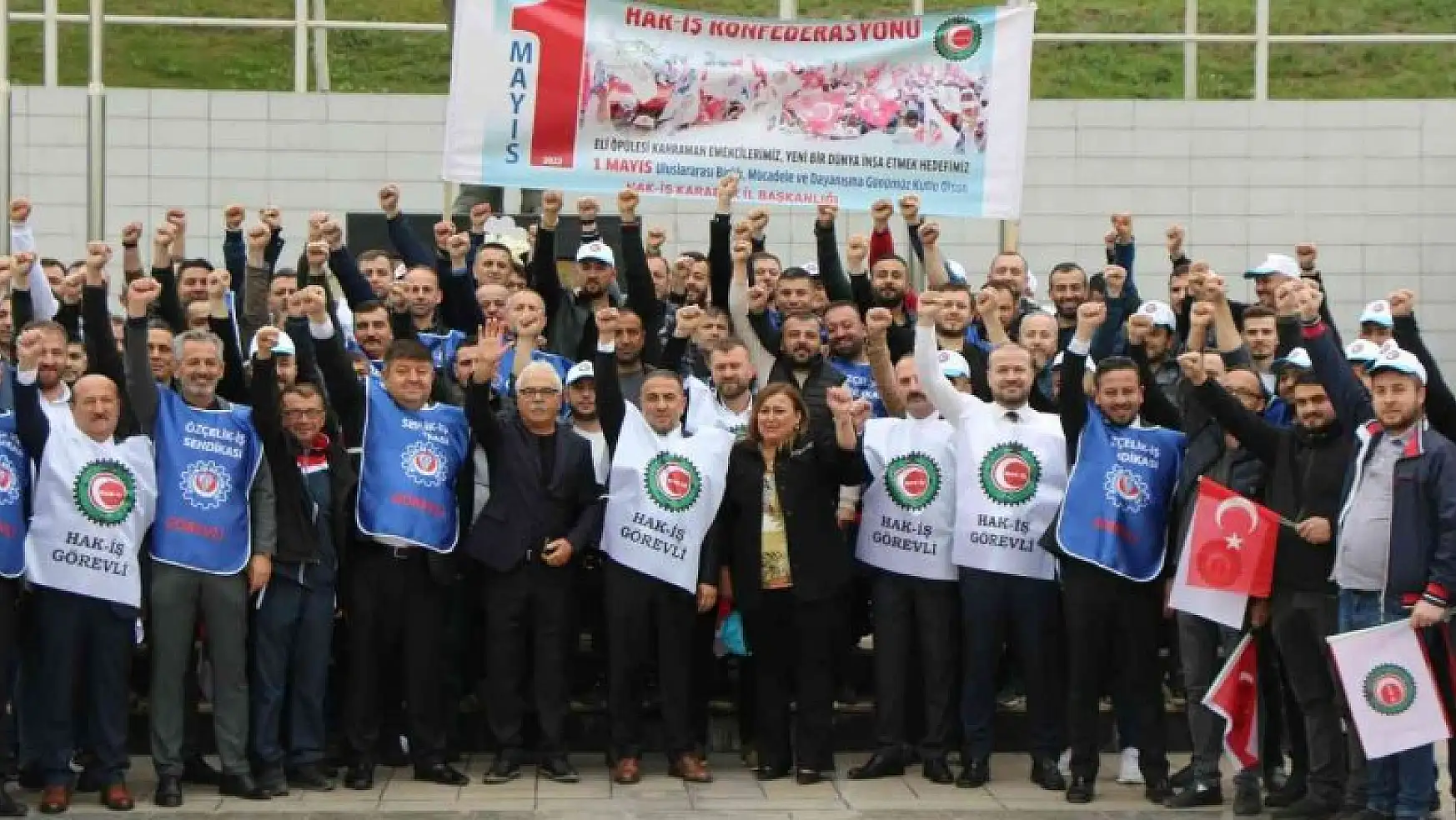 Karabük'te Hak-İş üyeleri 1 Mayıs'ta taleplerini açıkladı