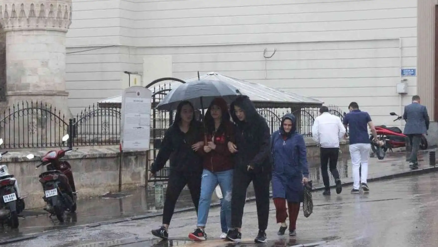 Kilis'te son bir ayda metrekareye 330 kilogram yağmur yağdı