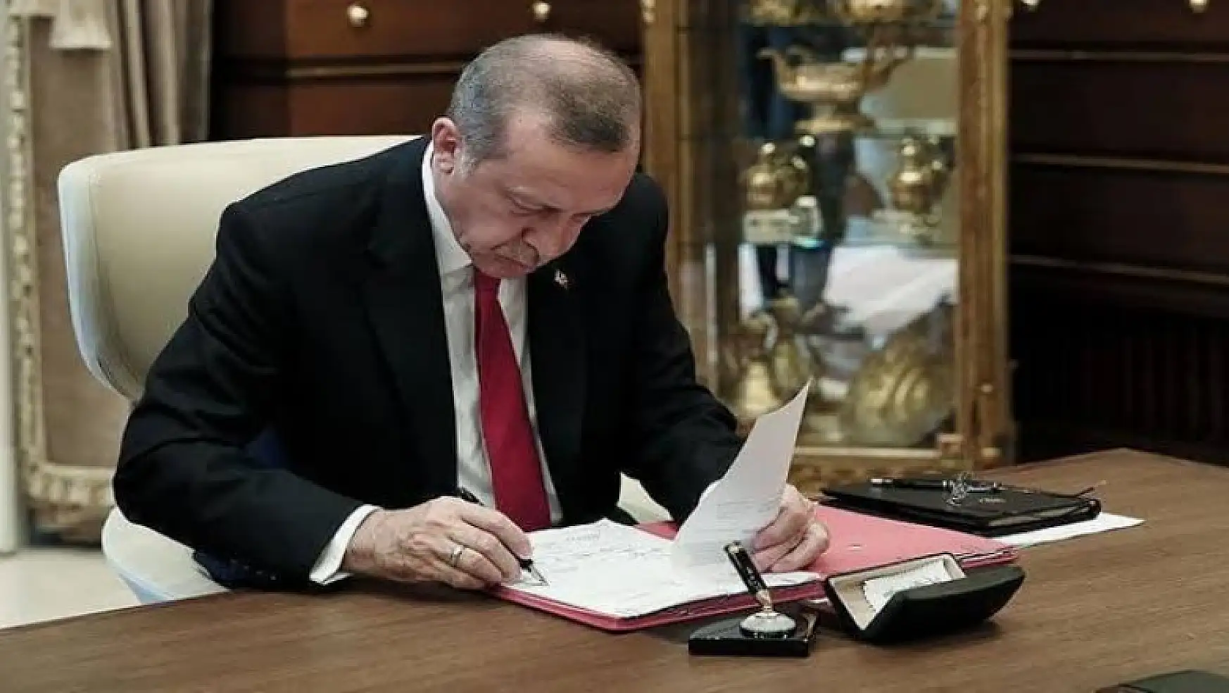 Kamuya yeni kadro! Erdoğan imzaladı