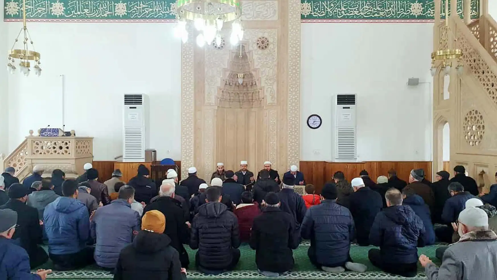 Ahmet Kolat Camii'nde 'Şükür' namazı kılındı