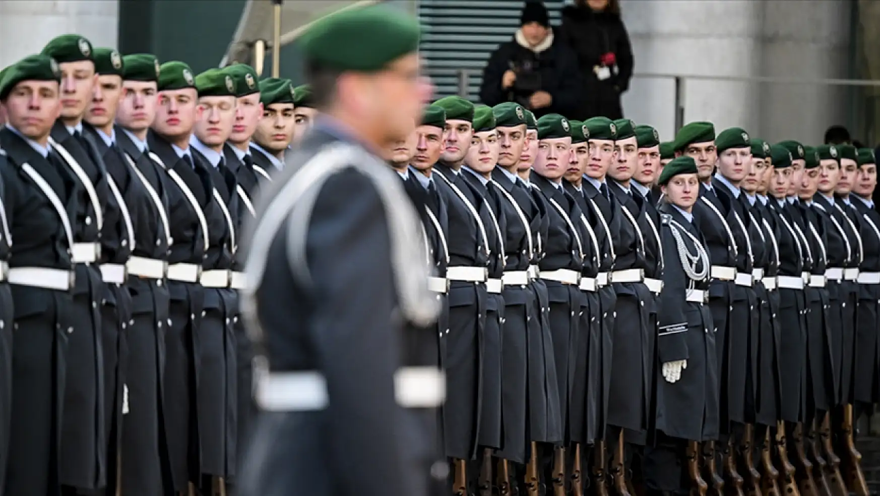 Alman ordusu NATO'nun yükümlülüklerini yerine getirmiyor