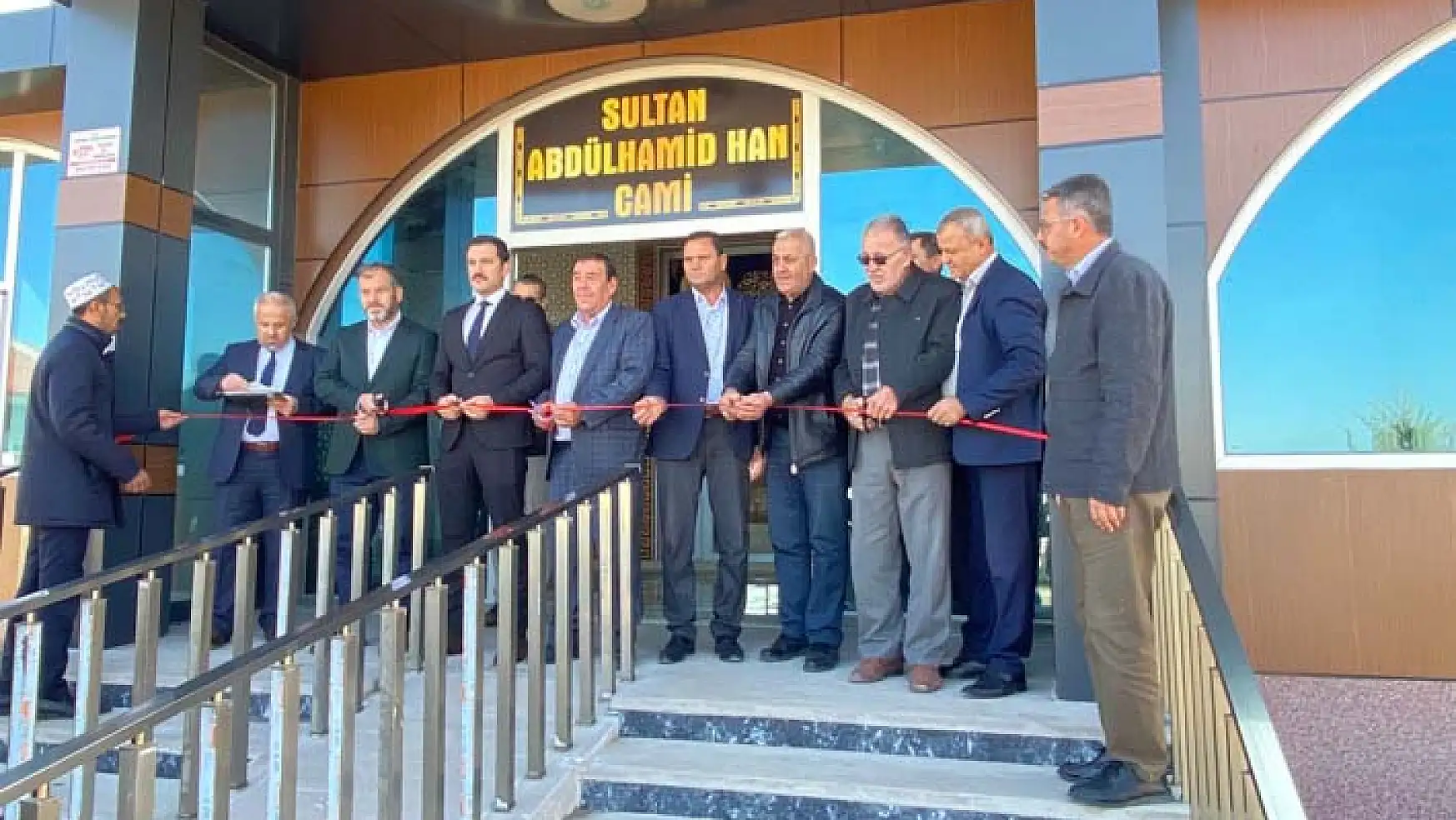 Altınekin'de Sultan Abdülhamid Han Camisi açıldı