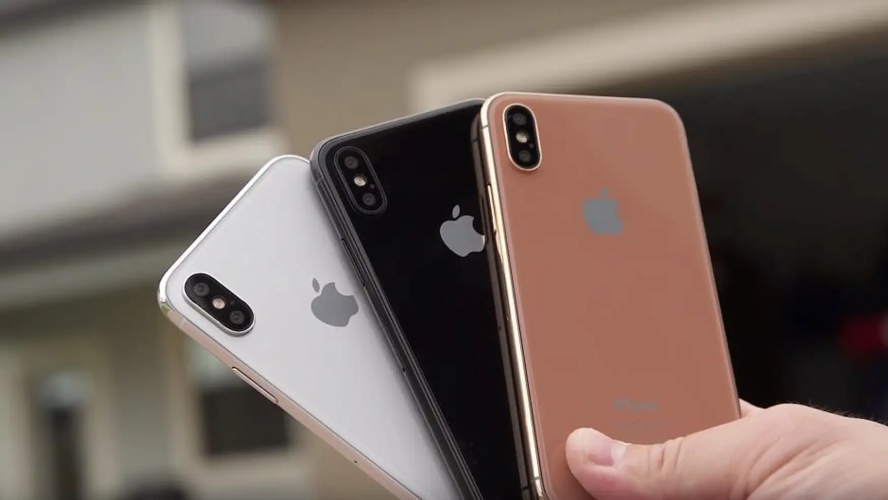 Apple bir iPhone'nun daha fişini çekti!