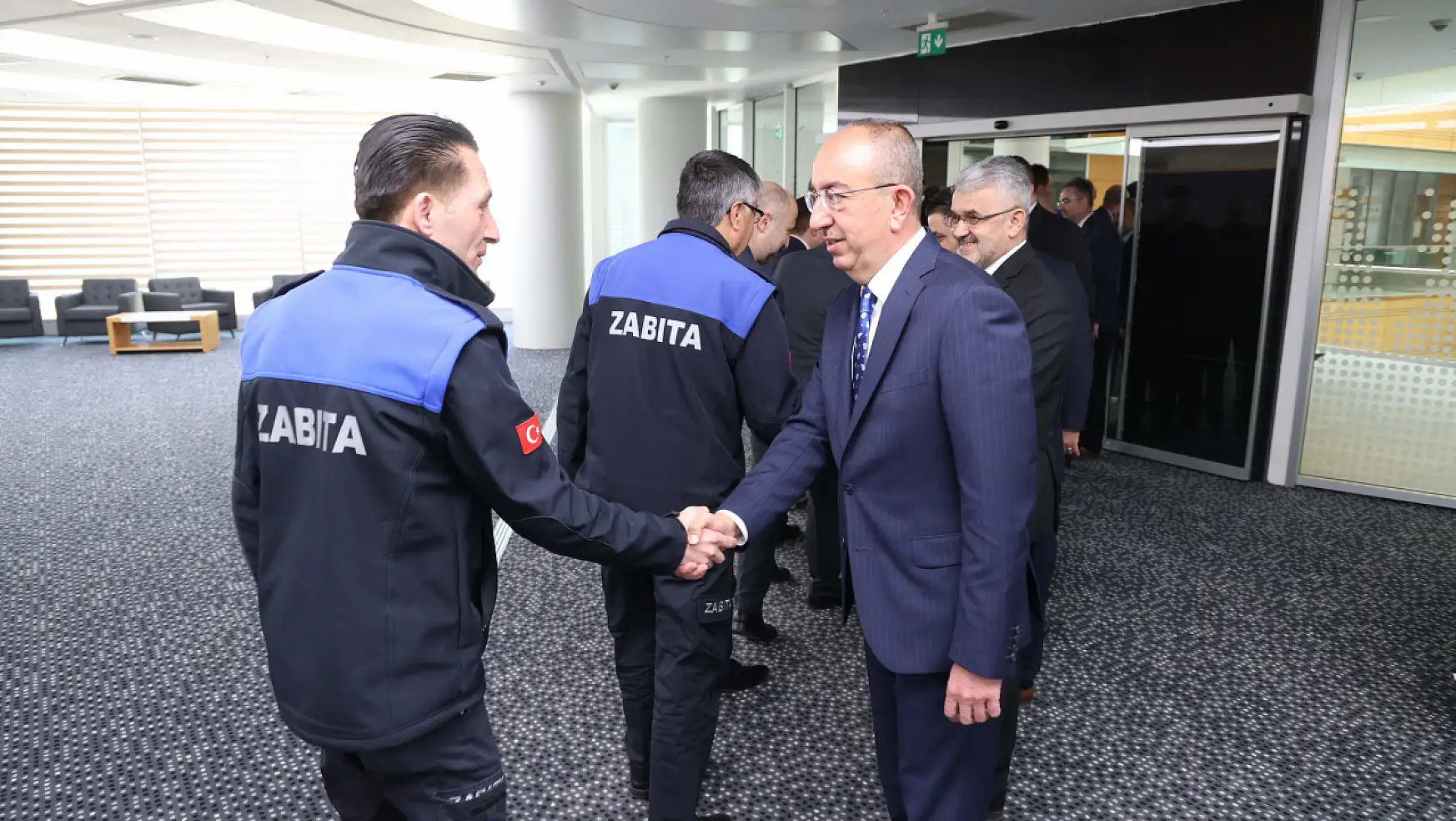 Başkan Kavuş, mesai arkadaşlarıyla bayramlaştı