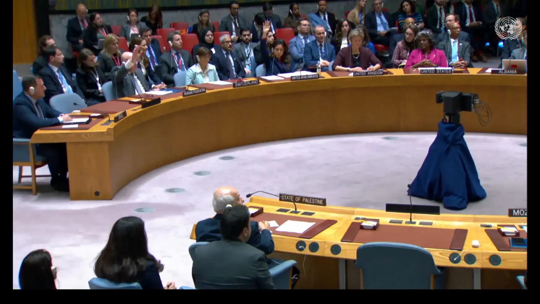 BM Güvenlik Konseyi:  Gazze şeridi'ndeki insani durum için acil karar tasarısını onayladı!