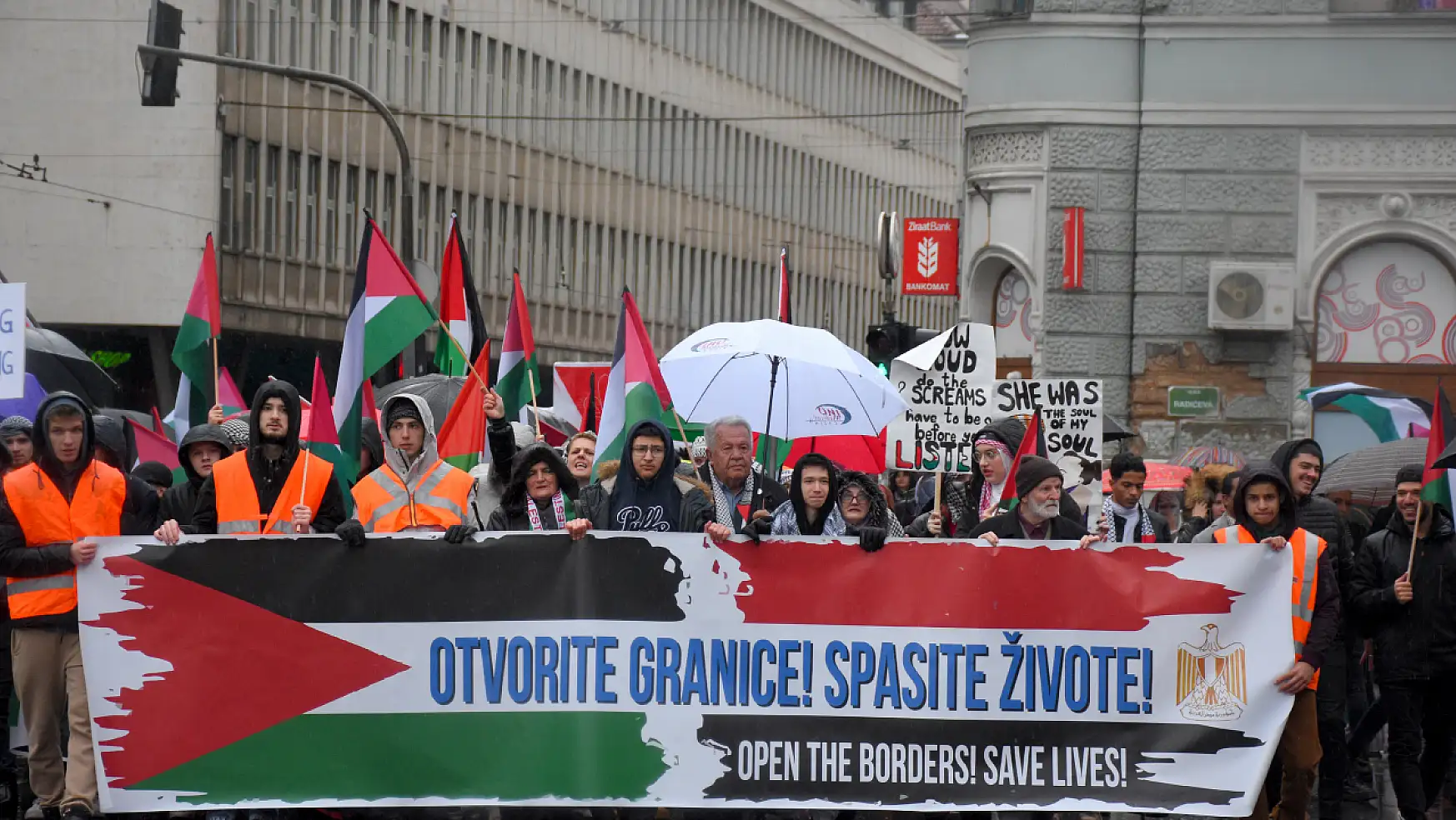 Bosna Hersek'te Filistin'e destek yürüyüşü yapıldı!