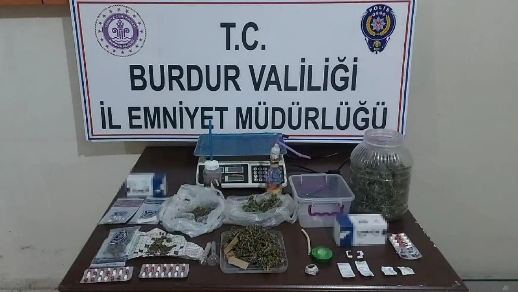 Burdur'da 10 günlük uyuşturucu operasyonu: 13 kişiye işlem yapıldı