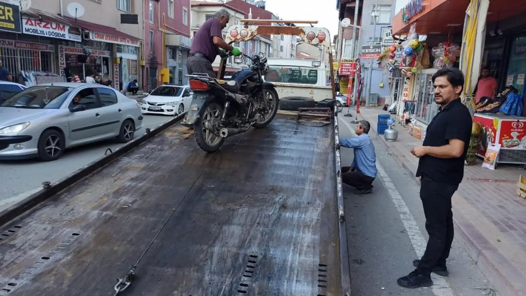 Çalınan motosikletini Konya'da ararken başka ilçede buldu!