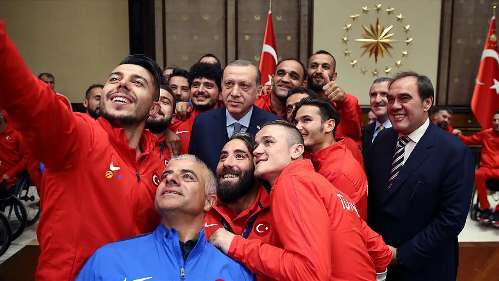 Cumhurbaşkanı Erdoğan'dan Milli Takıma tebrik