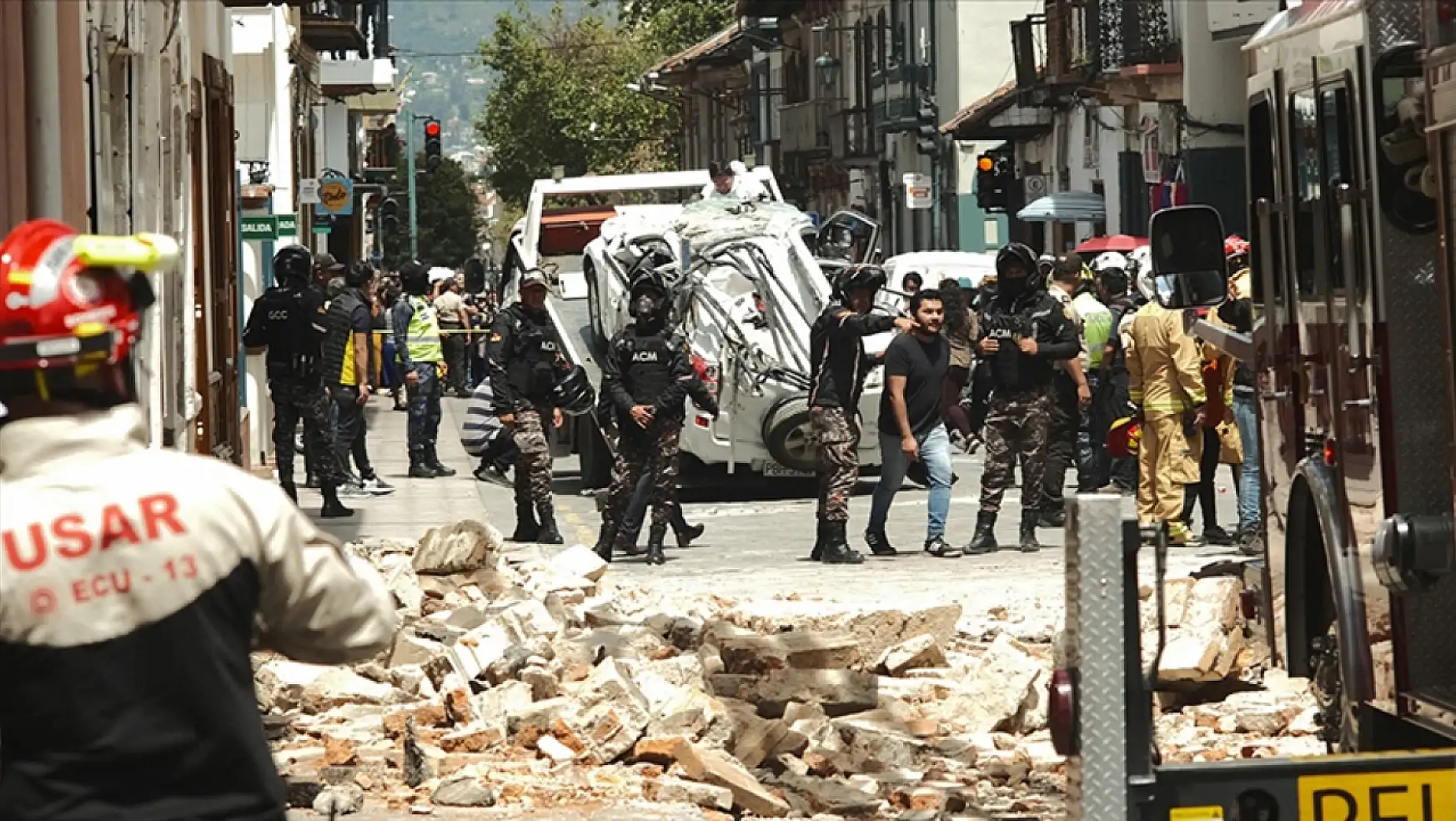 Ekvador'daki depremde ölenlerin sayısı 14'e yükseldi