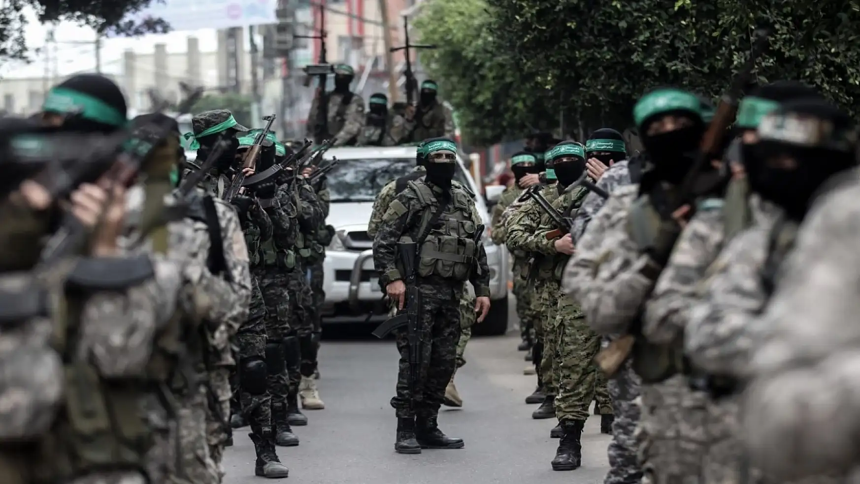 Hamas: İsrail anlaşmalara uymadı, esir takası ertelendi