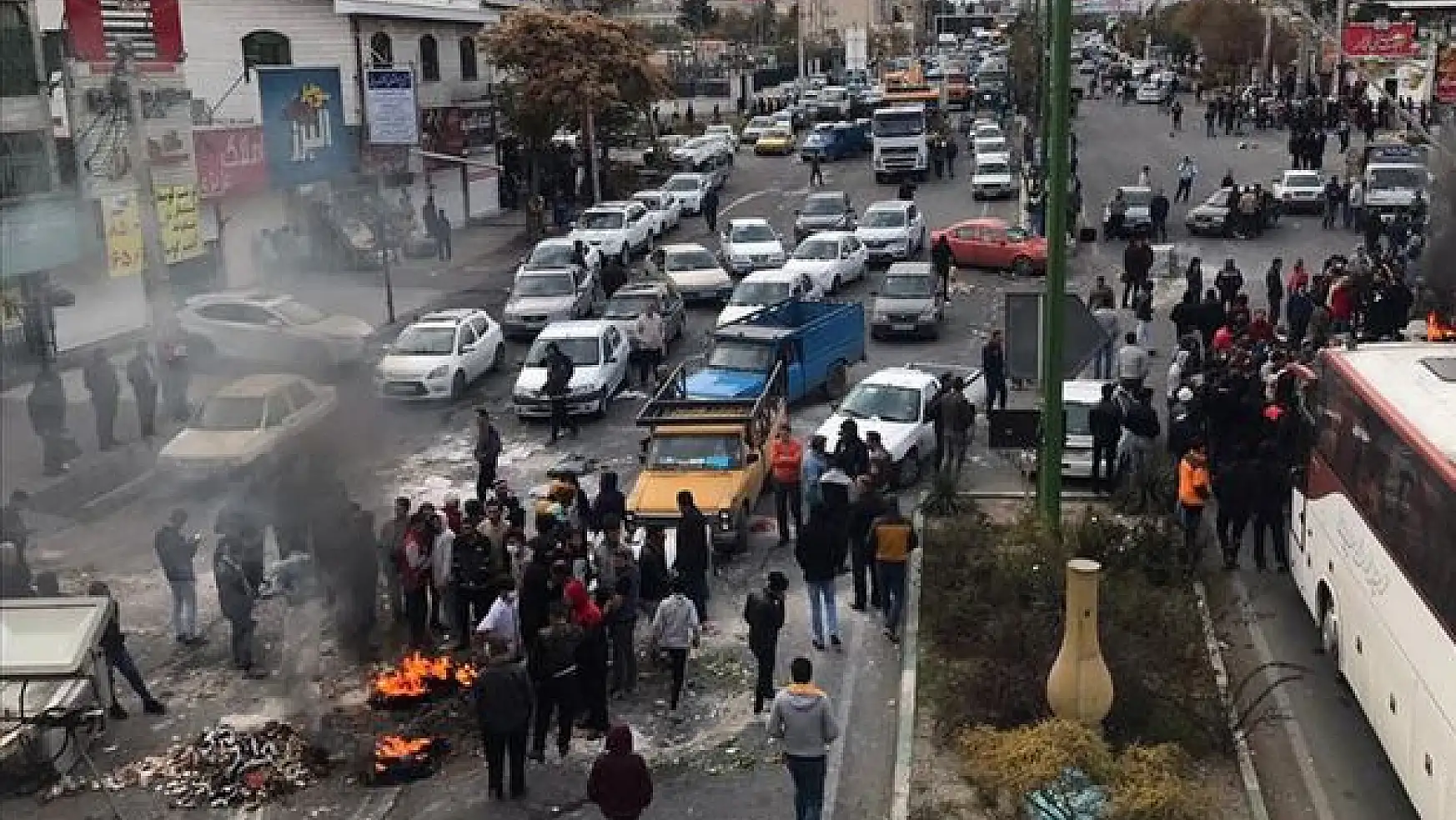 İran'da ölü sayısı 35'e yükseldi