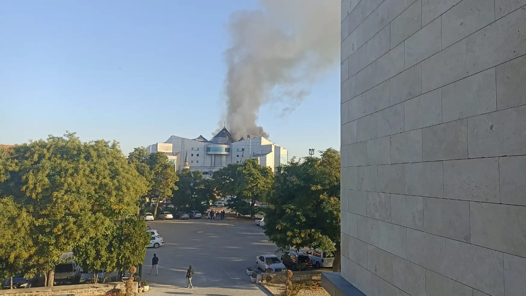 Karatay Belediye binasında yangın çıktı!