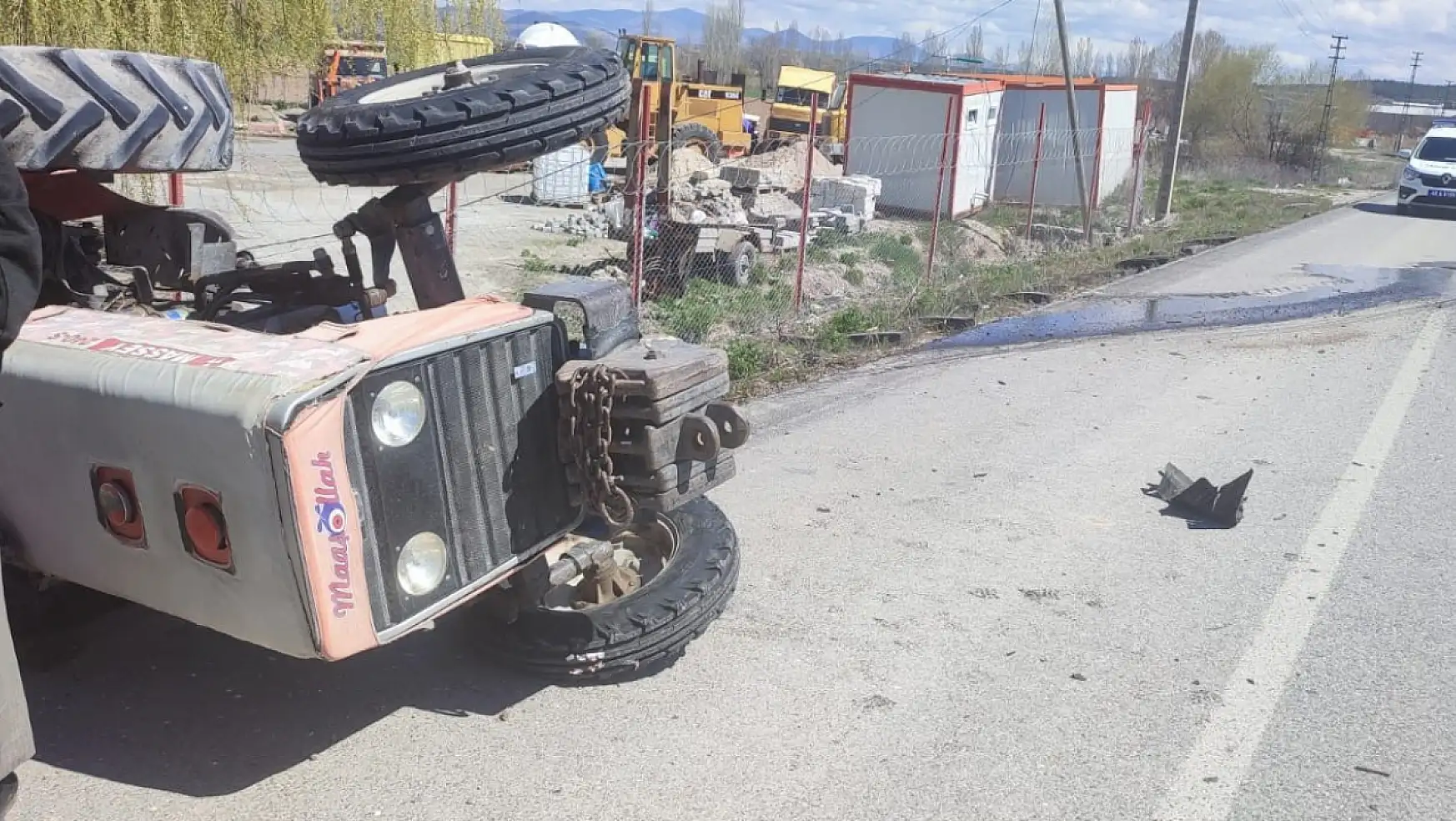 Konya'da 3 aracın karıştığı trafik kazası meydana geldi