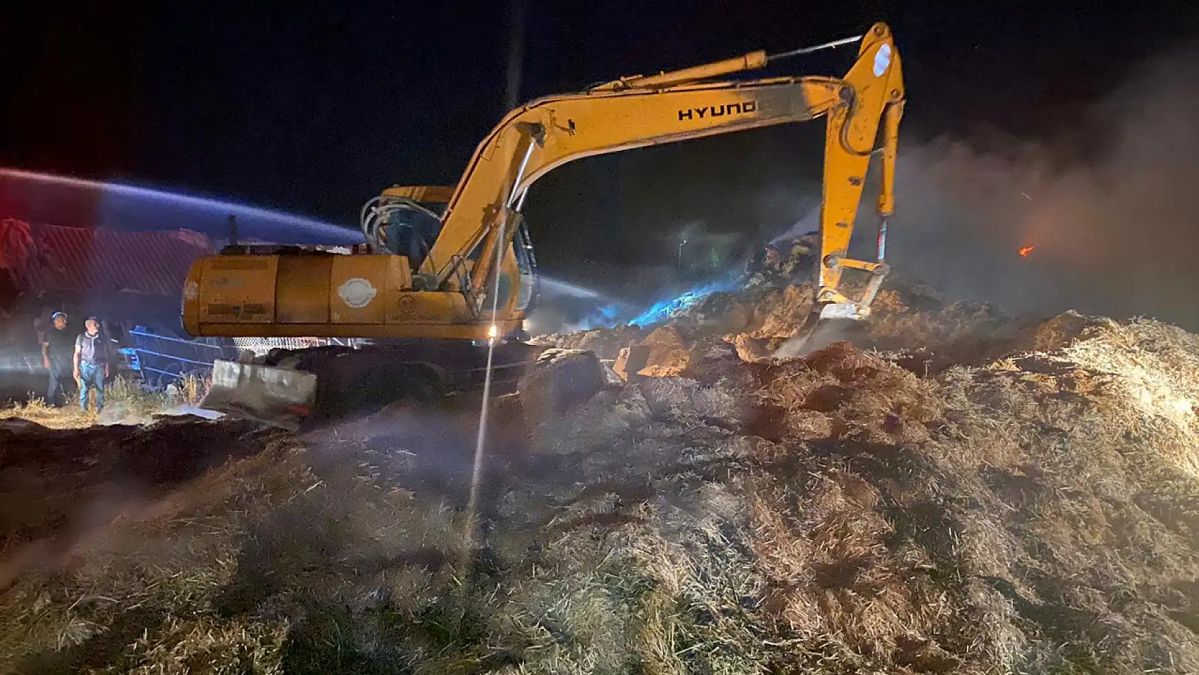 Konya'da 3 bin saman balyası yandı