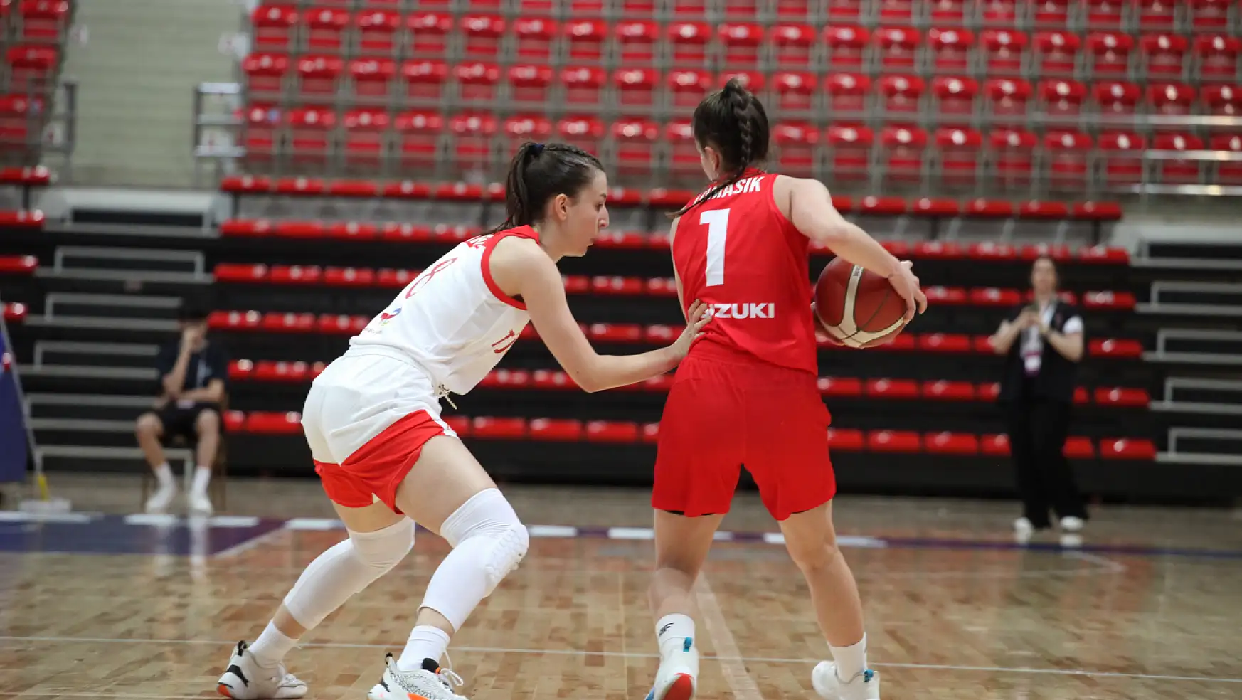 Konya'da Basketbol Milli Takımı'ndan büyük başarı