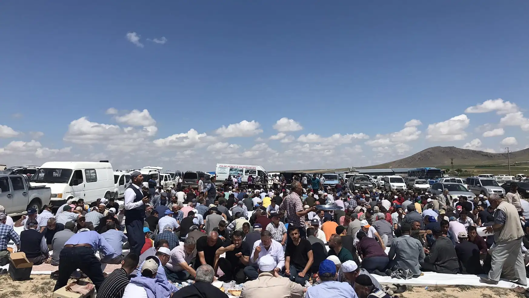 Konya'da çiftçiler şükür duasına çıktı