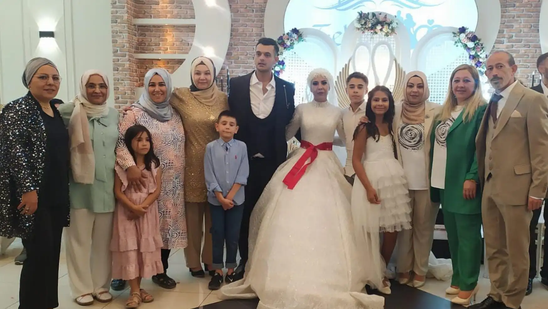 Konya'da Güleda Ve Mustafa Cengiz Çifti Dünya Evine Girdi