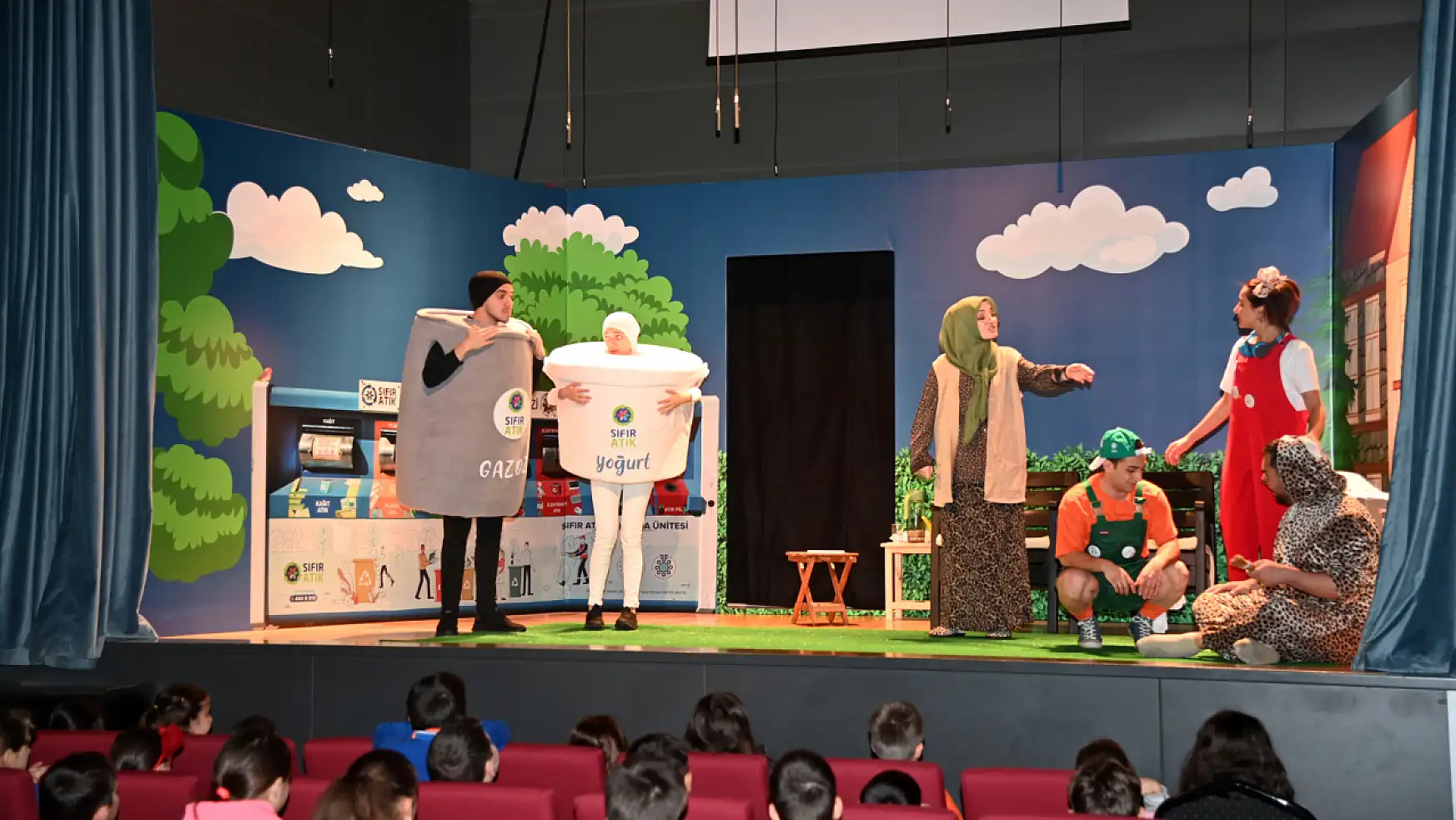 Konya'da öğrenciler tiyatro ile Sıfır Atık Bilinci Kazanıyor