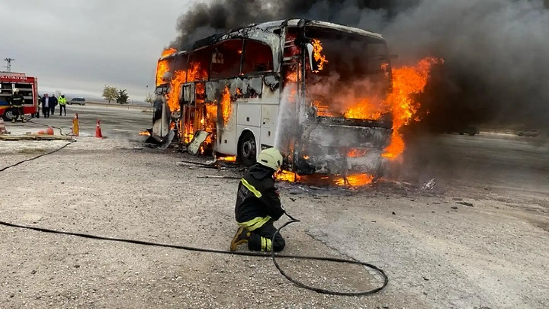 Konya'da  40 kişi ölümden döndü:  Otobüs kullanılamaz hale geldi!