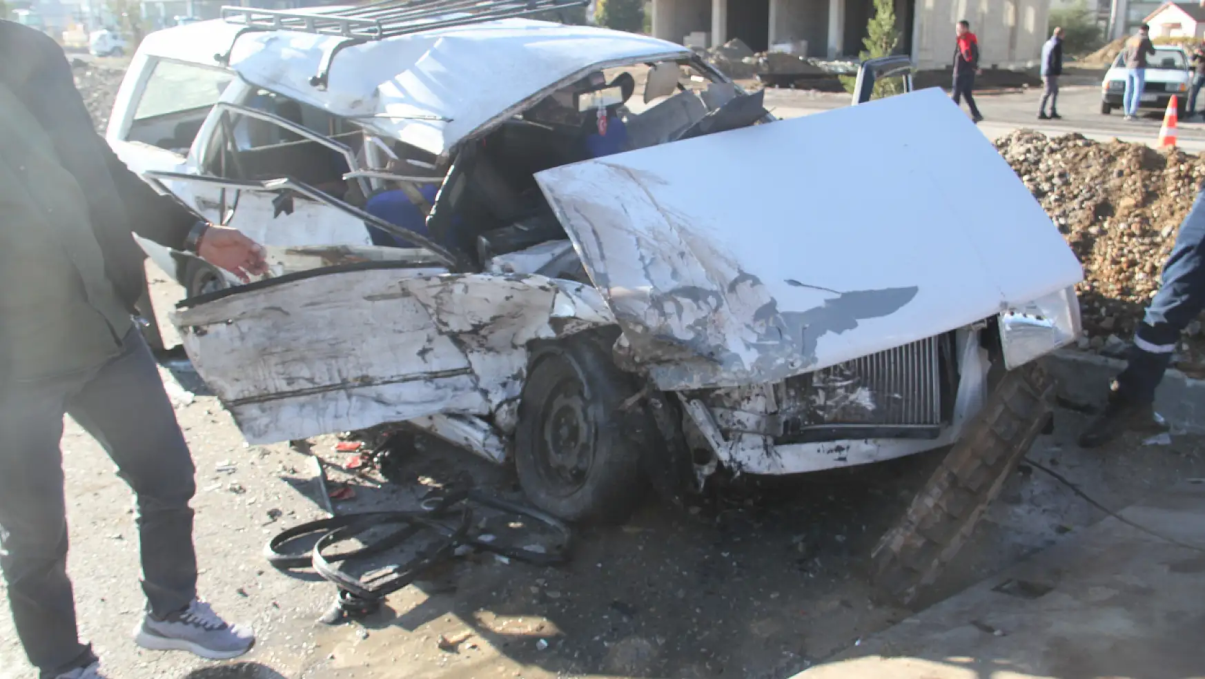 Konya'da sürücü hakimiyetini kaybetti: 5 kişi yaralandı!