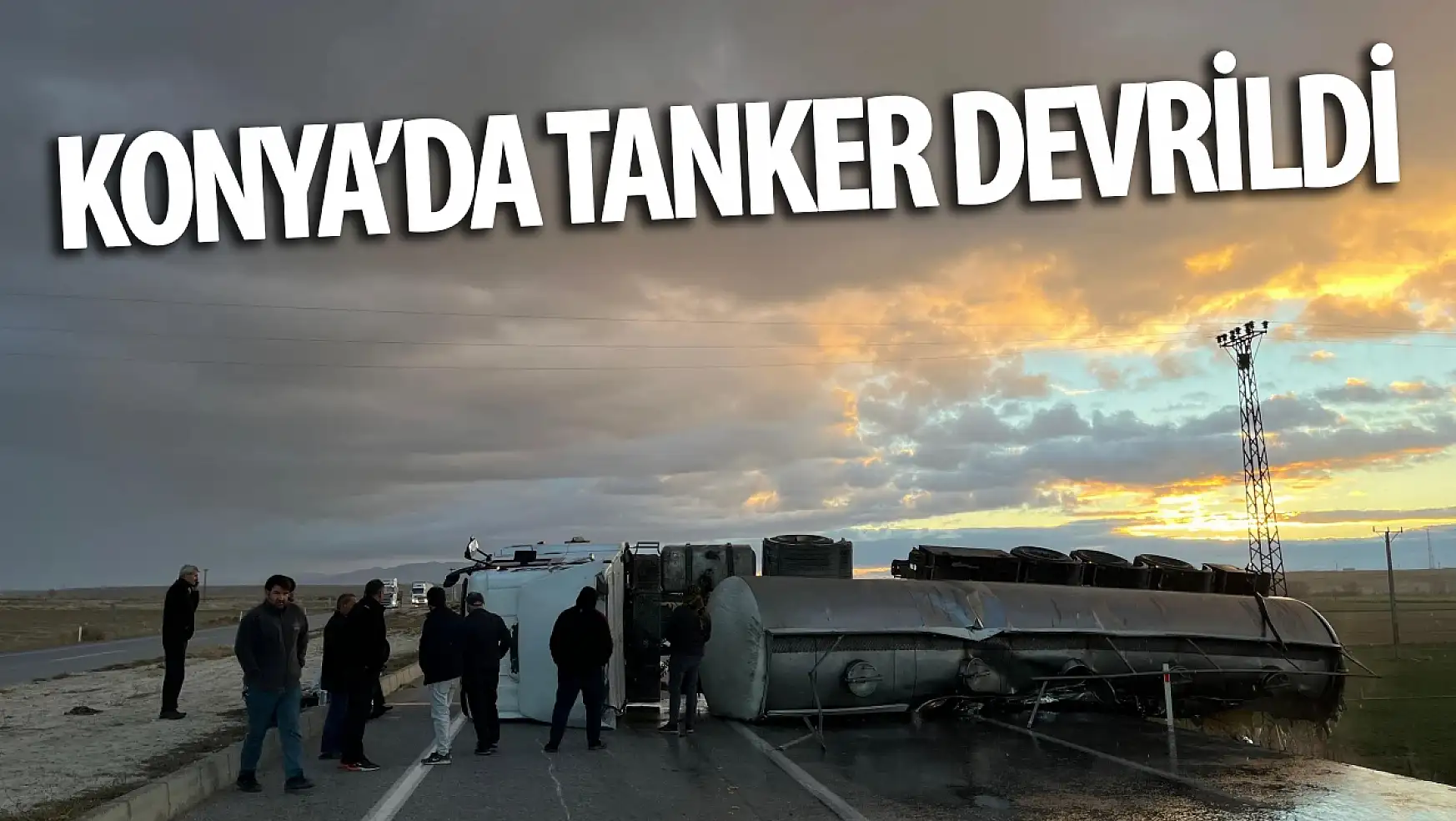 Konya'da tanker devrildi: 2 yaralı 