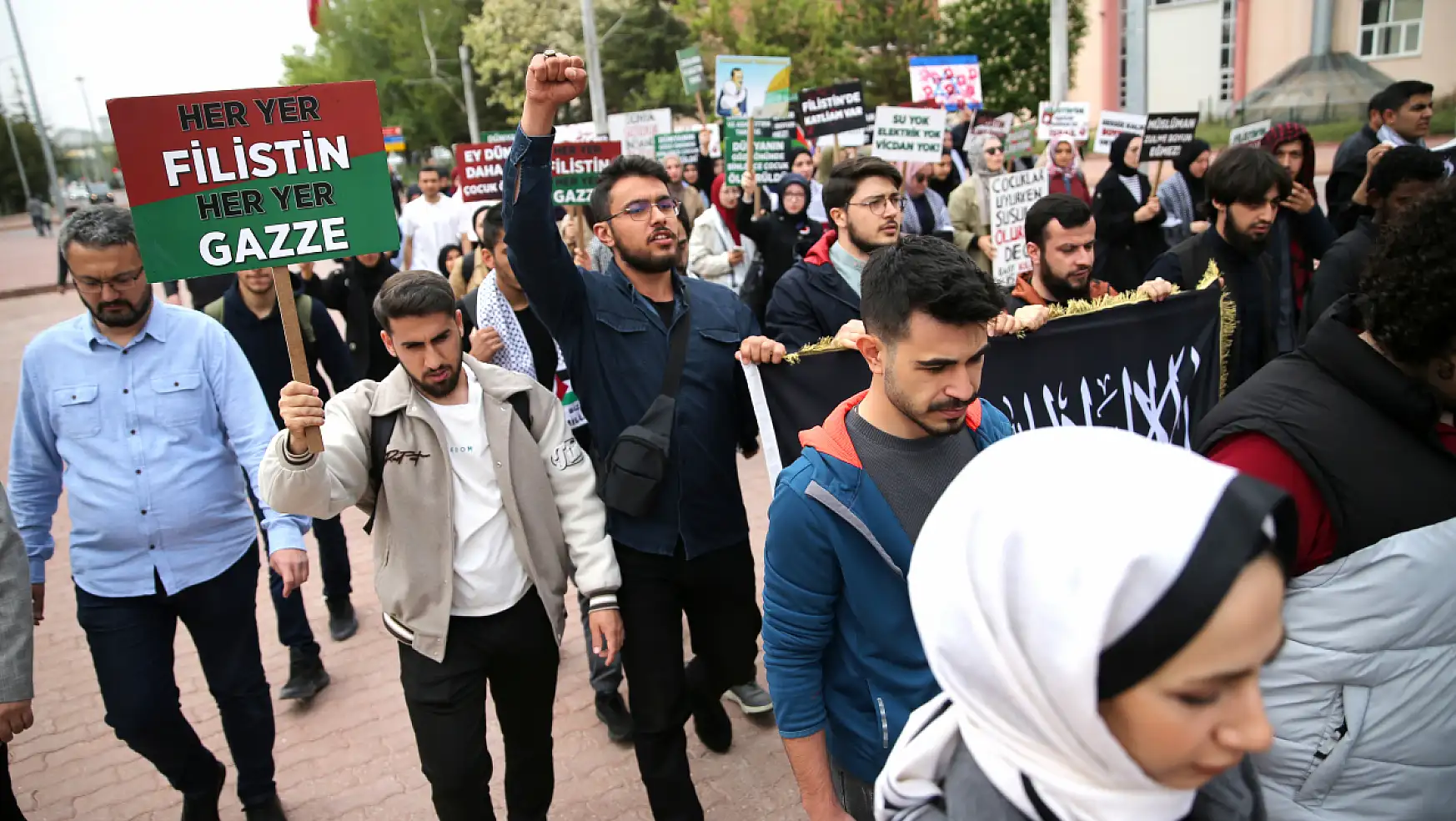 Konya'da üniversite öğrencilerinden Filistin'e destek eylemi!