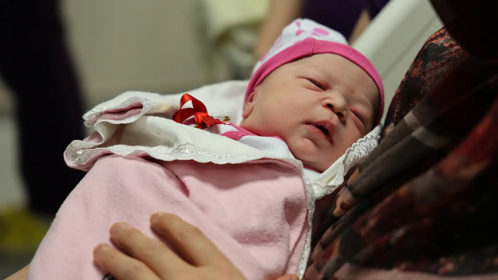 Konya'da yeni yılın ilk bebeği dünyaya geldi!
