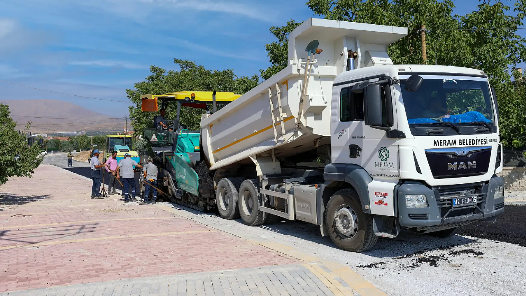 Konya'da, yol ve asfalt çalışmalarına hız kesmeden devam