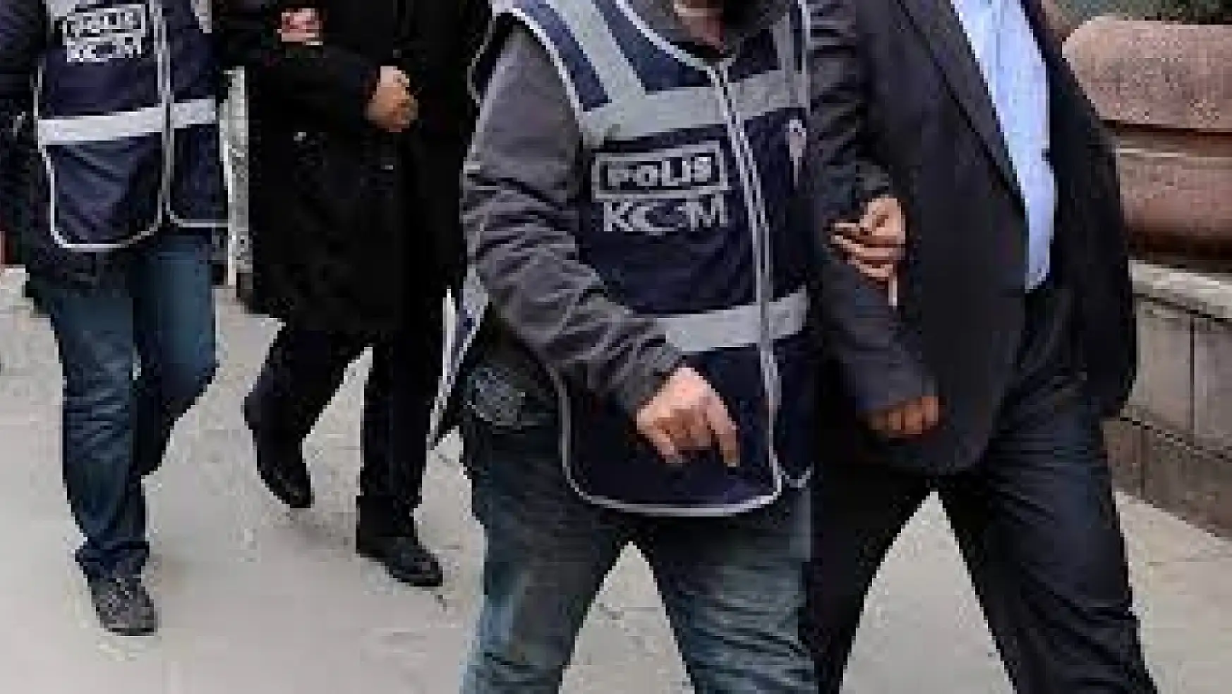Konya polisinden FETÖ operasyonu: 12 gözaltı