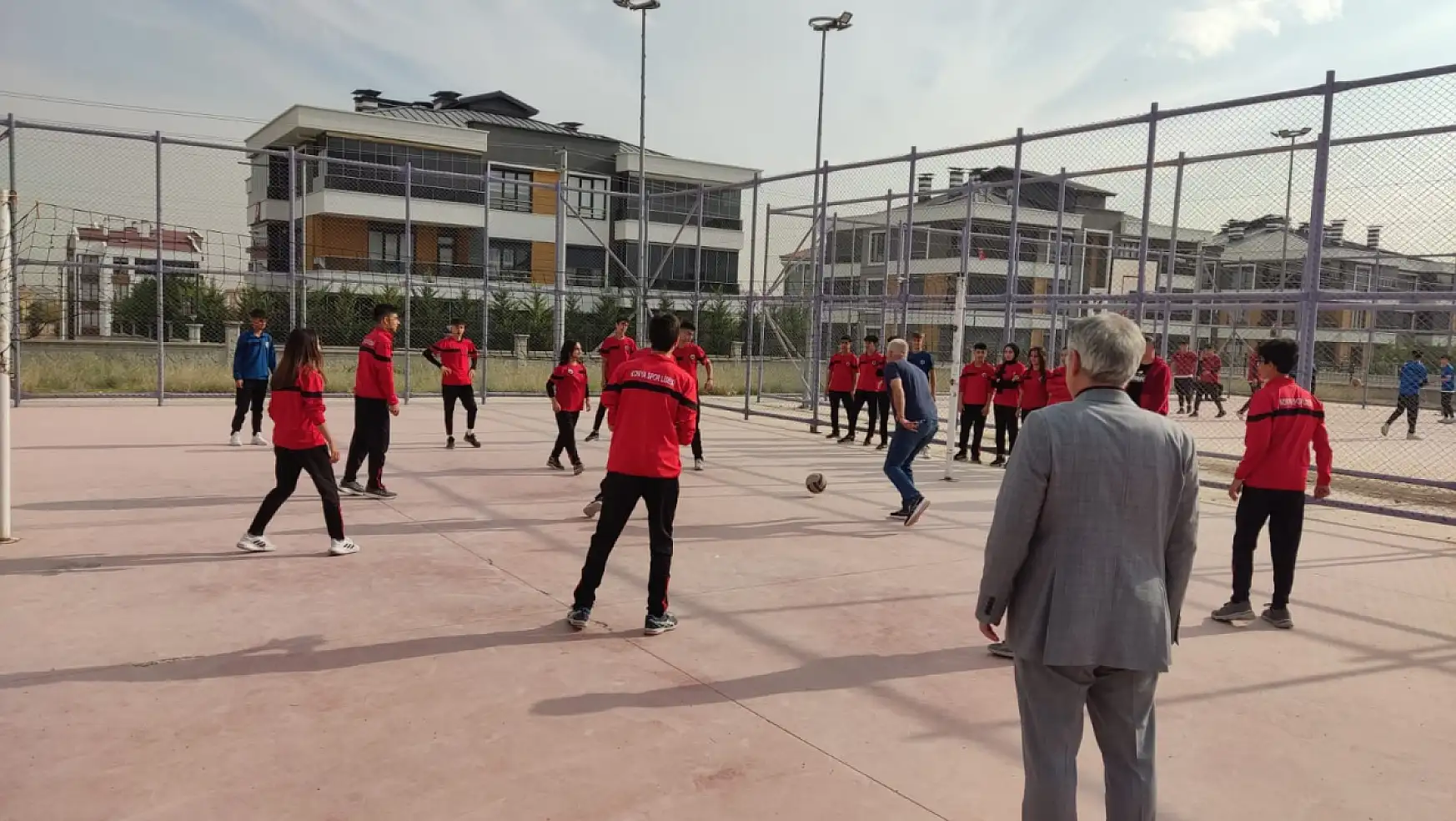 Konya İl Millî Eğitim Müdürü Murat Yiğit, Konya Spor Lisesi'ni ziyaret etti