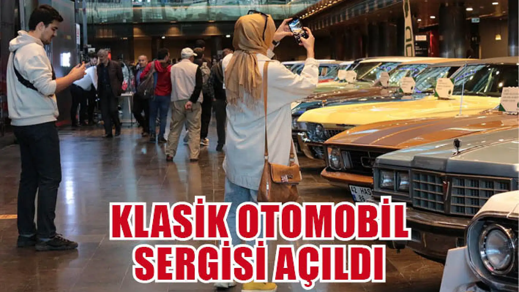 Konya'da klasik otomobil sergisi açıldı