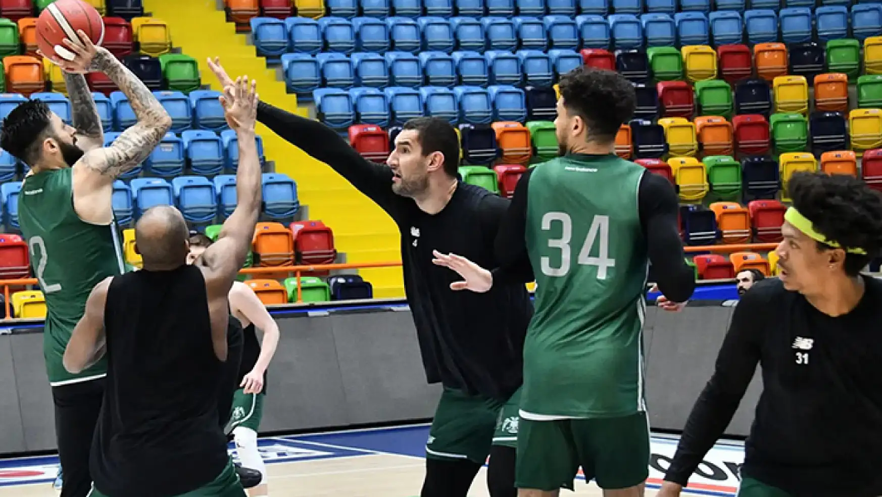 Konyaspor Basket'te ayrılıklar sürüyor