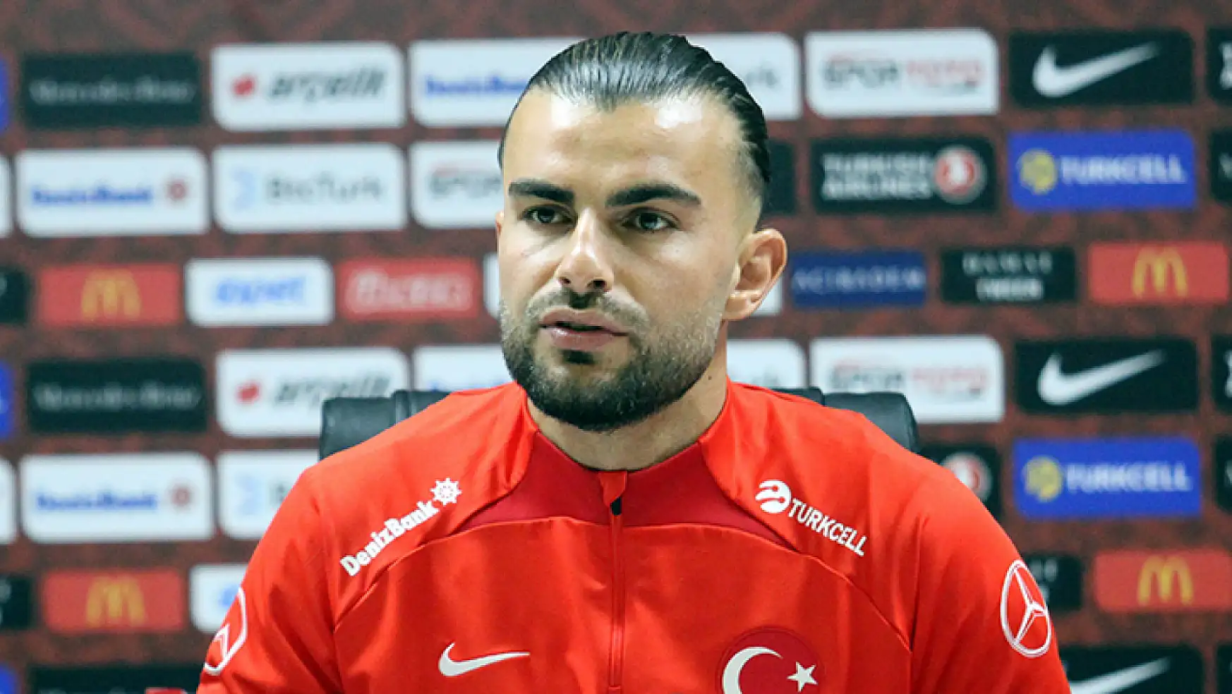 Konyaspor'dan Galatasaray'a transfer olan Bardakcı, Galler maçı öncesi açıklamalarda bulundu