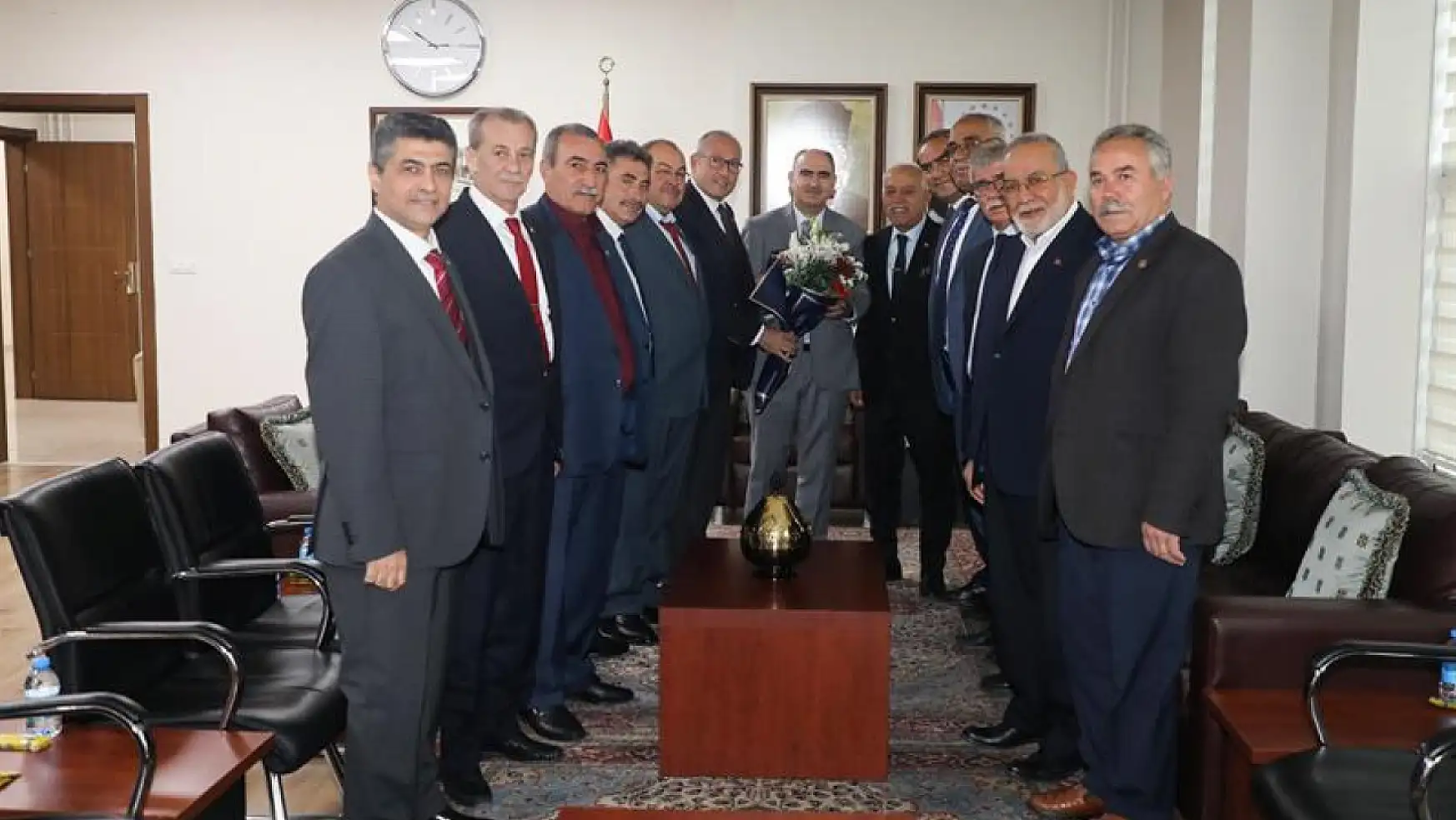 Muhtarlar Konya Valisi Özkan'ı ziyaret etti