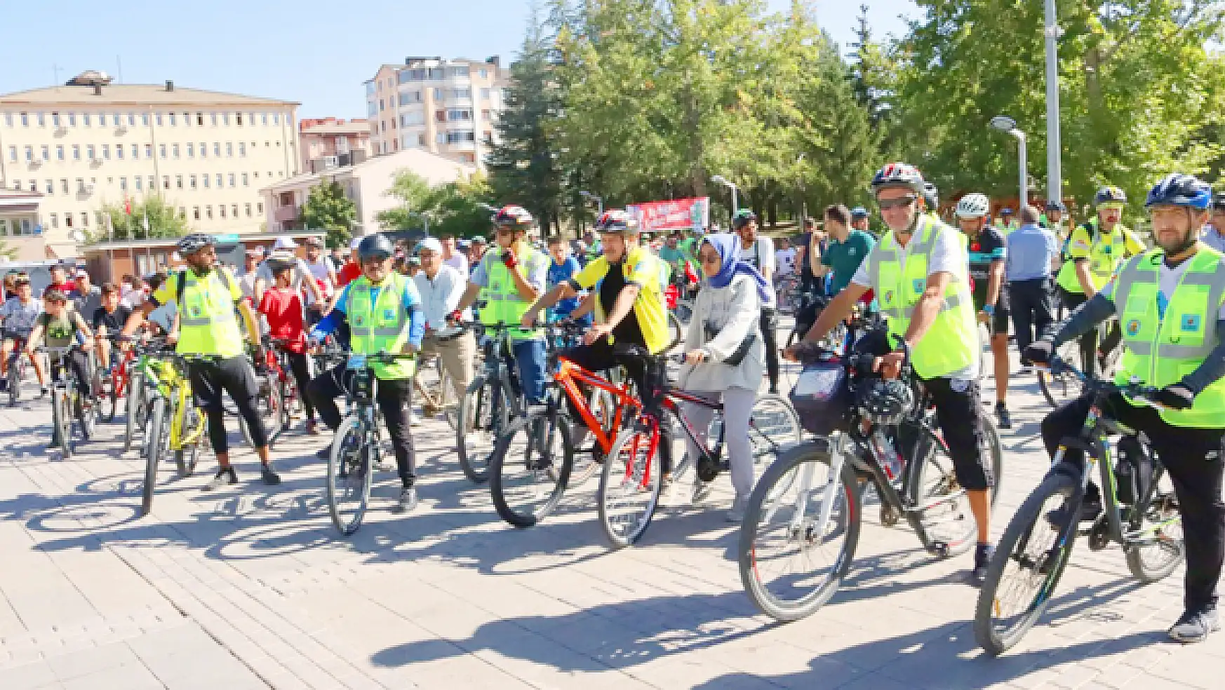 Seydişehir'de 'Yolda Bisiklet Var' Turu
