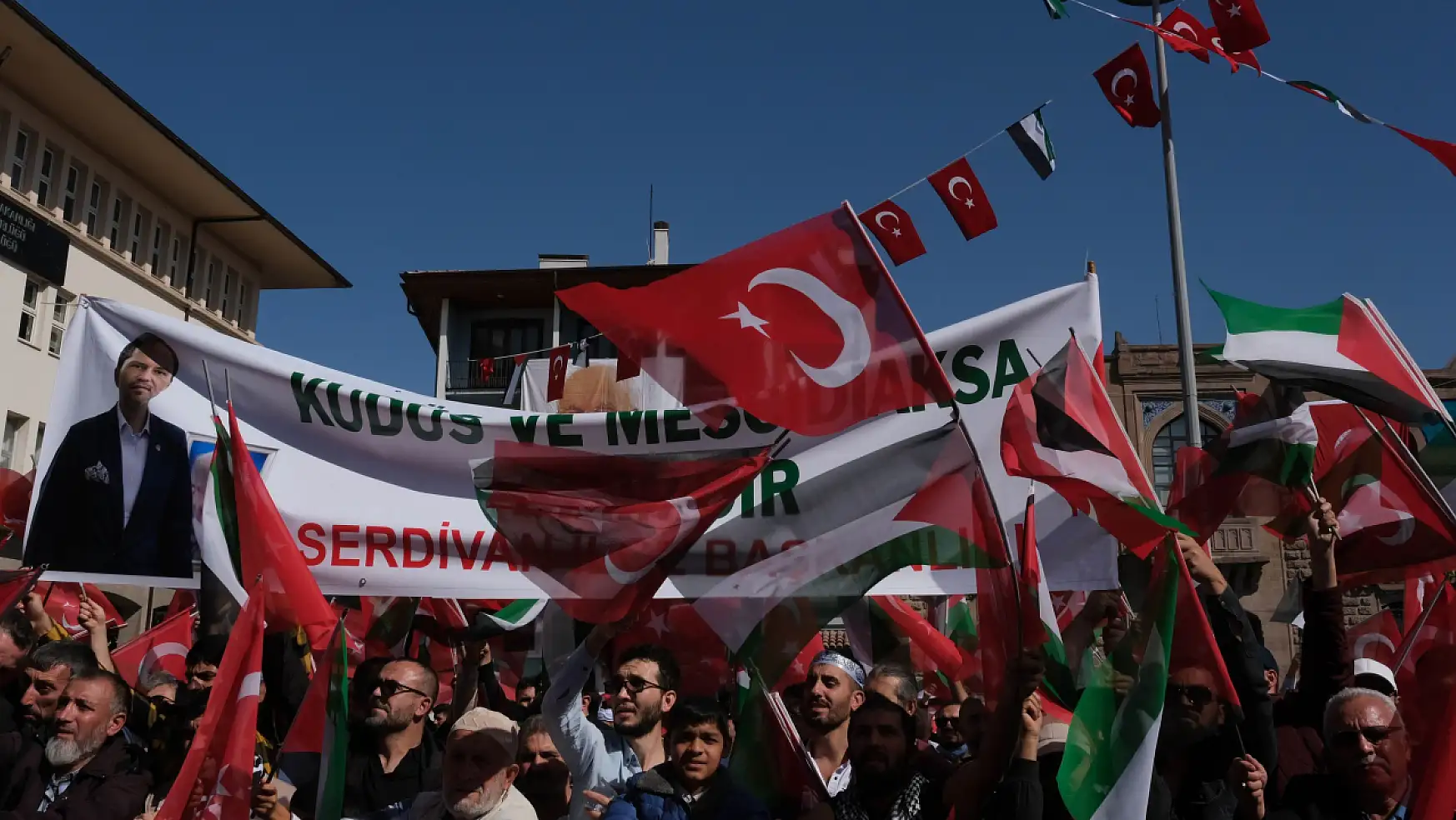 Siyasi liderler, Filistin İçin Konya'da miting yaptı!