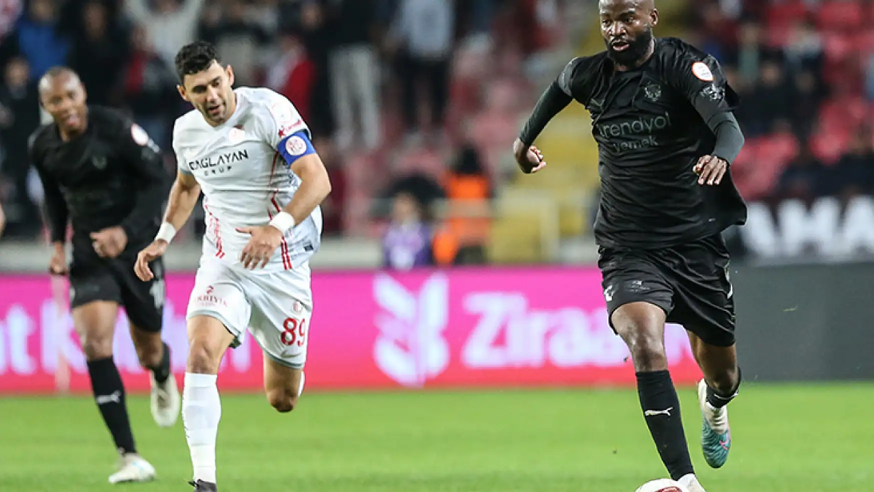 Süper Ligin 14'üncü hafta açılış maçında gol yağmuru: Puanlar paylaşıldı!