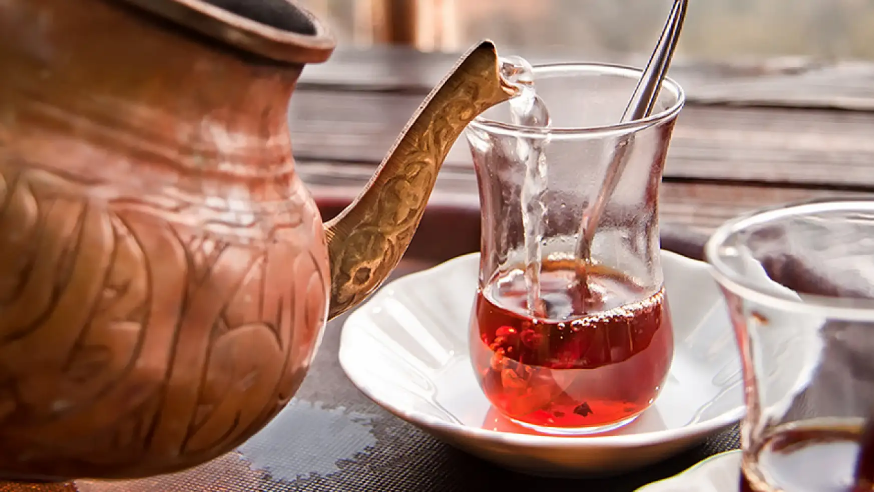 Tavşan kanı gibi Türk usulü çay demlemenin püf noktaları!