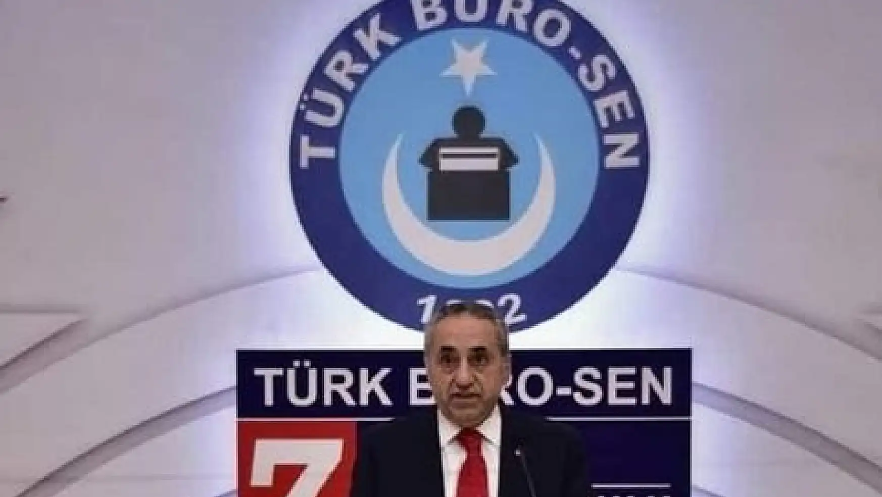 Türk Büro-Sen Ayrımsız kadro istiyor