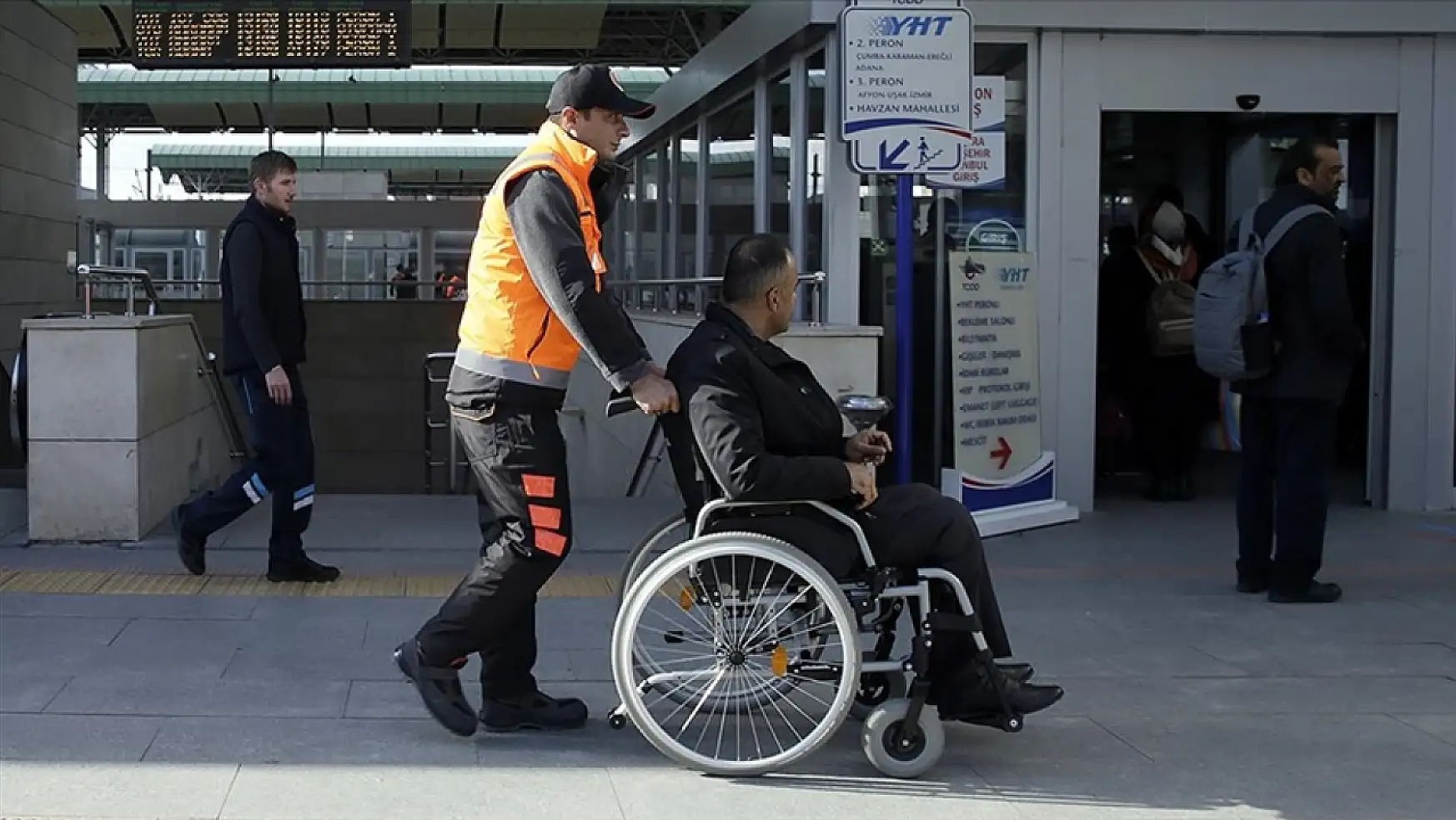 Yılbaşından bu yana kaç engelli yolcu trenle seyahat etti? Ulaştırma ve Altyapı Bakanlığı o rakamları paylaştı!
