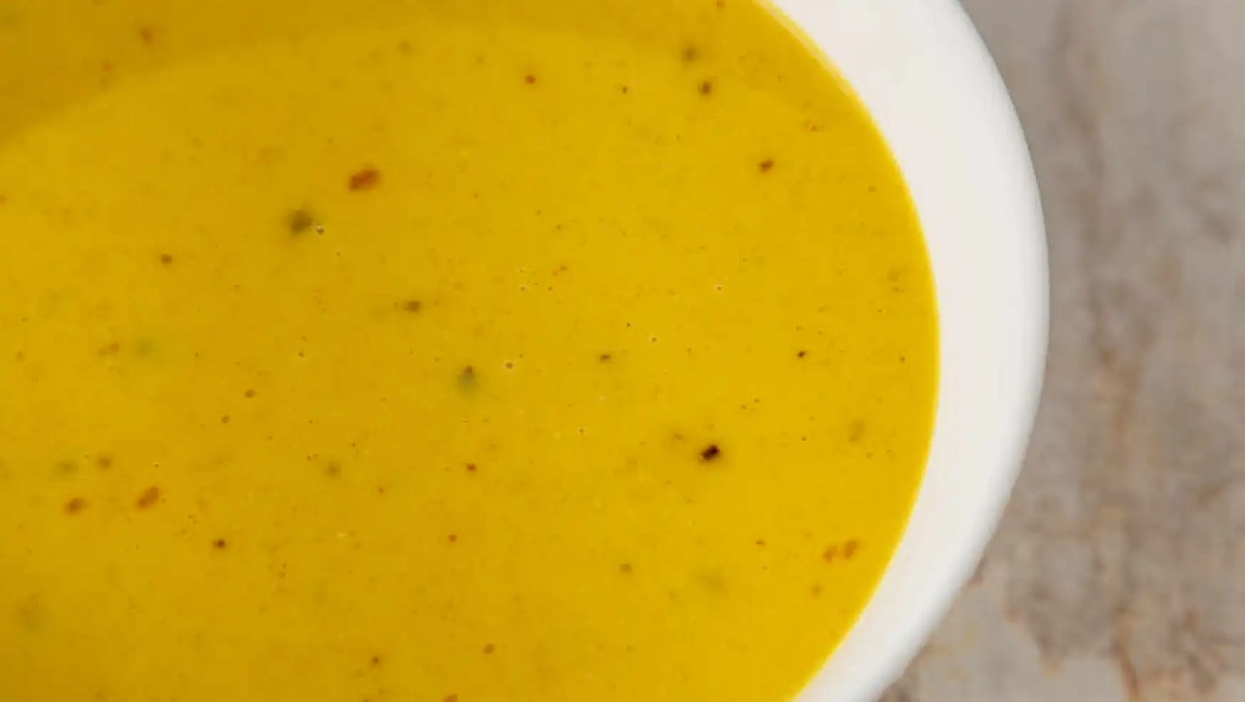 Zerdeçallı mercimek çorbası nasıl yapılır? Zerdeçallı mercimek çorbası tarifi!